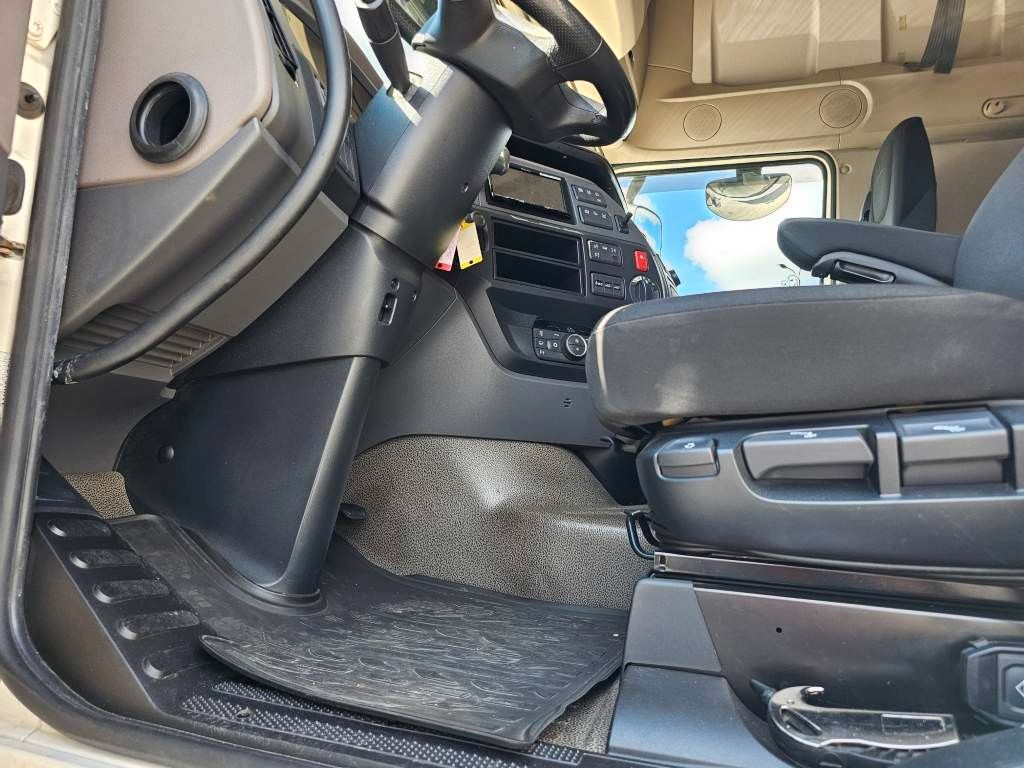 Fahrzeugabbildung DAF XF 450 SSC, Vollspoiler, ZF Intarder