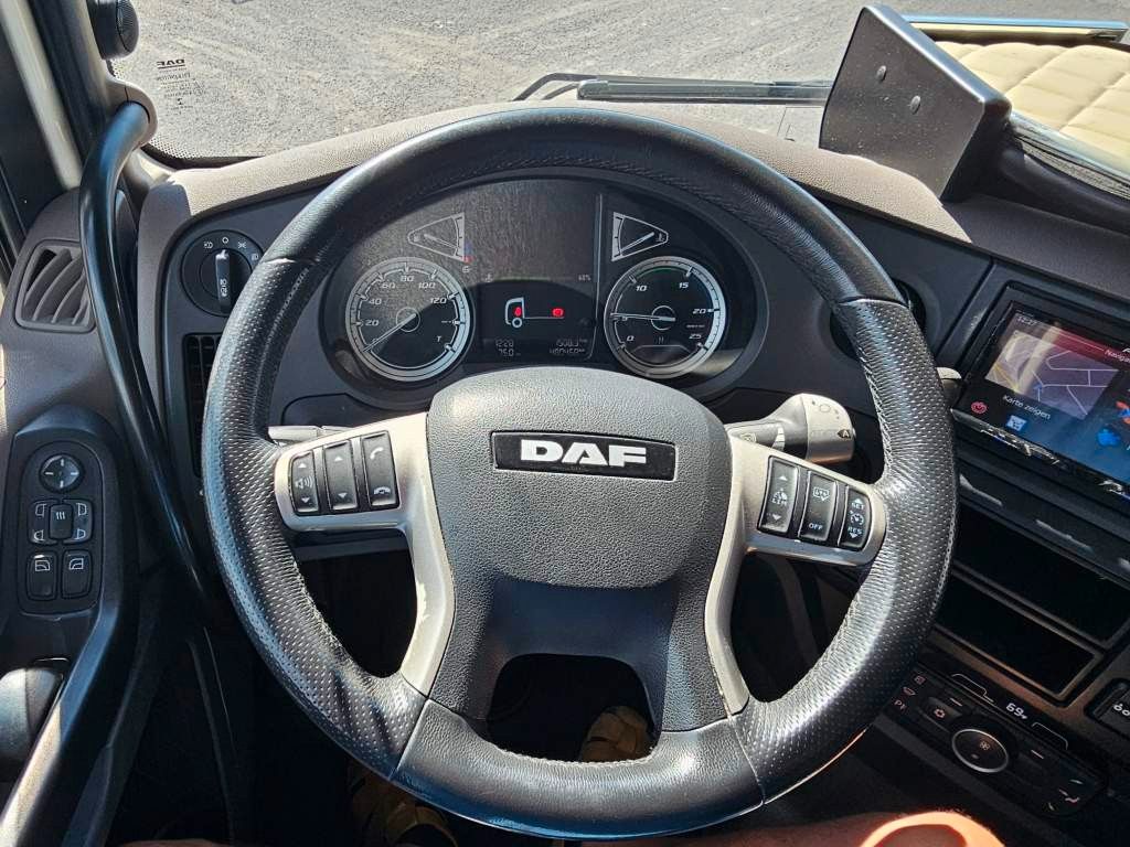 Fahrzeugabbildung DAF XF 450 SSC, Vollspoiler, ZF Intarder