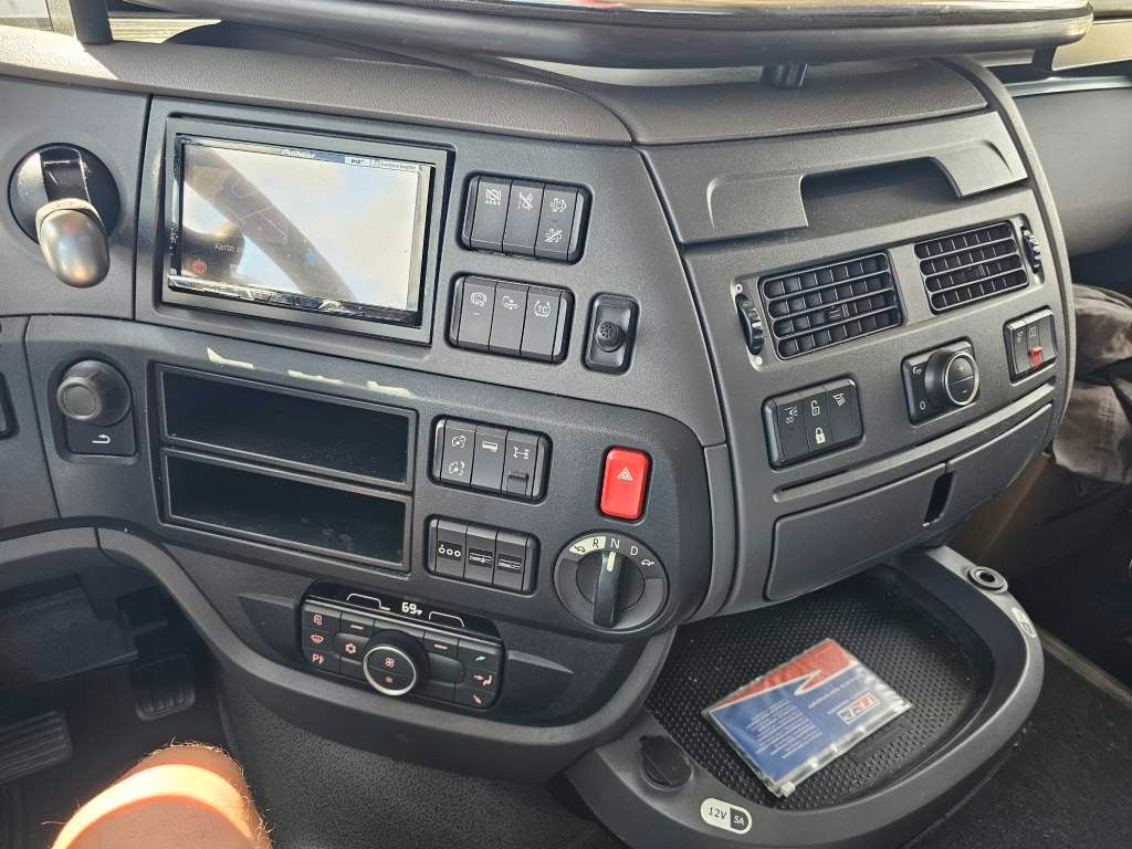 Fahrzeugabbildung DAF XF 450 SSC, Vollspoiler, ZF Intarder