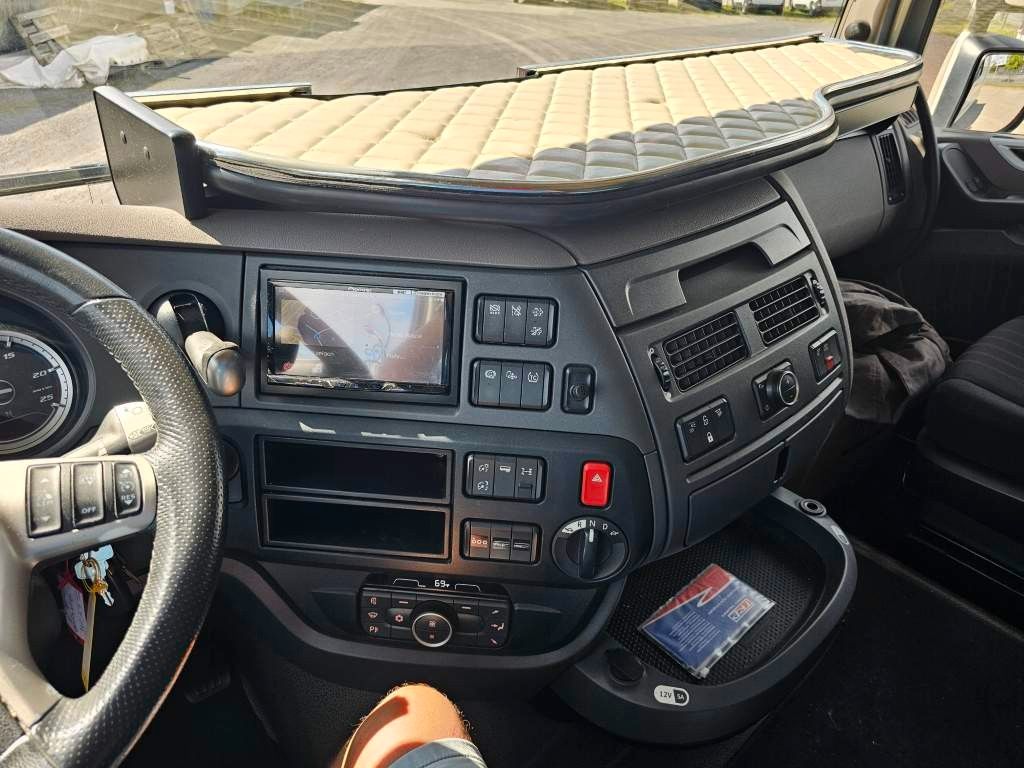 Fahrzeugabbildung DAF XF 450 SSC, Vollspoiler, ZF Intarder