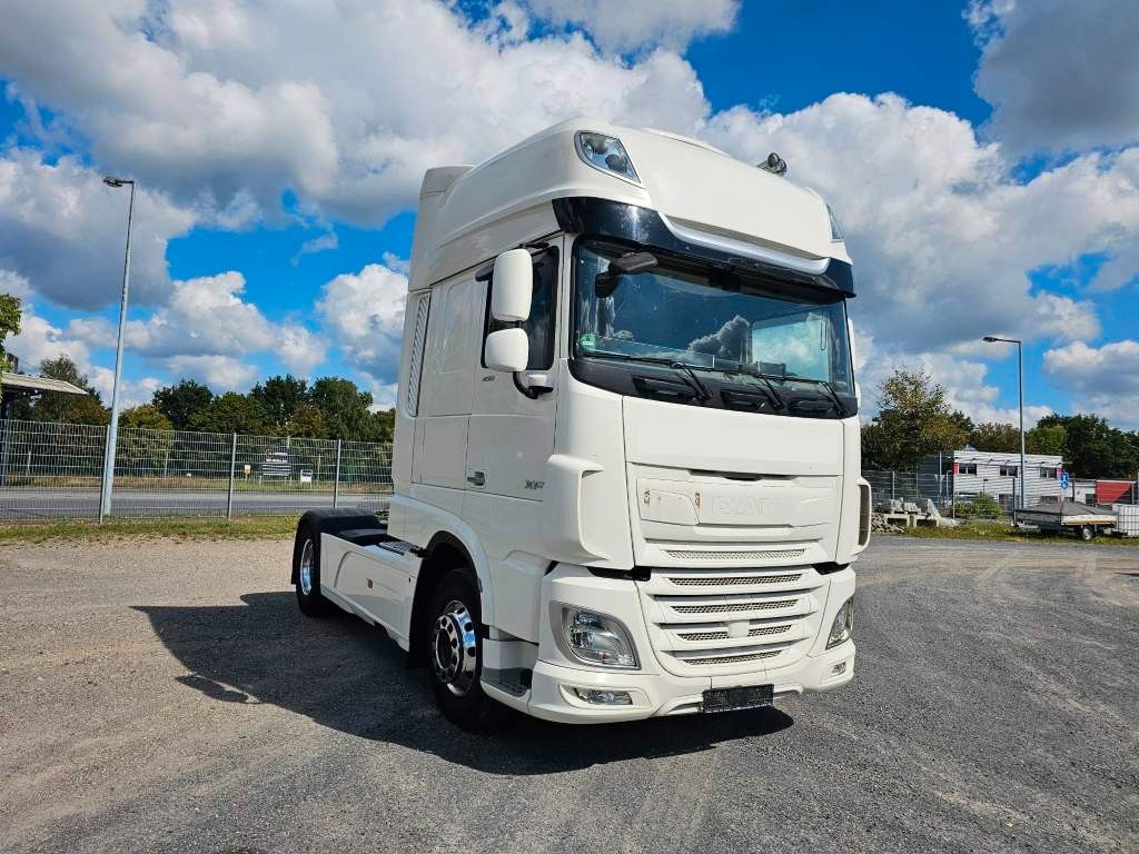 Fahrzeugabbildung DAF XF 450 SSC, Vollspoiler, ZF Intarder