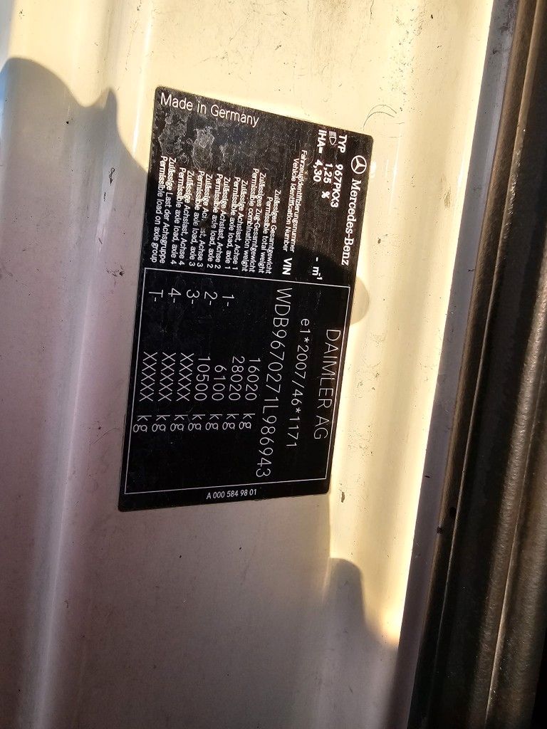 Fahrzeugabbildung Mercedes-Benz 1527 Müllwagen, Geesinknorba 13H25, 2 Kammern