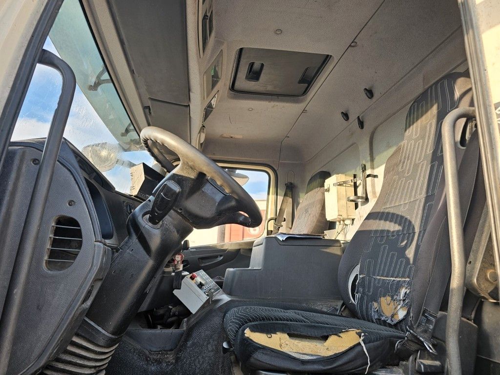 Fahrzeugabbildung Mercedes-Benz 1527 Müllwagen, Geesinknorba 13H25, 2 Kammern