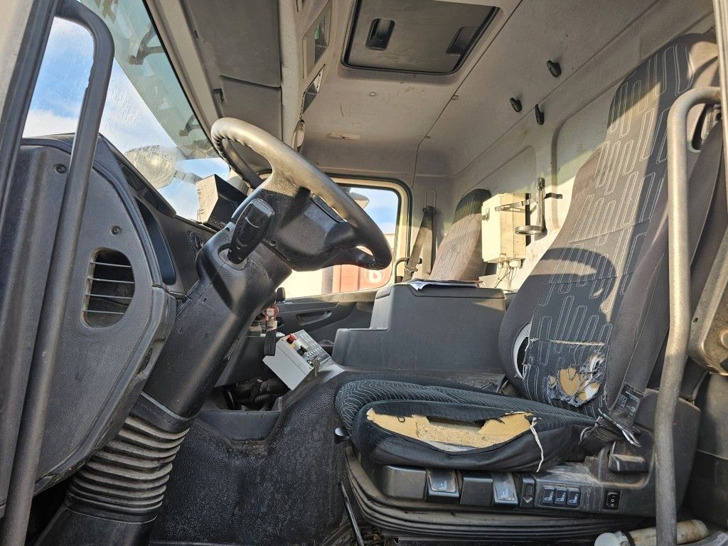 Fahrzeugabbildung Mercedes-Benz 1527 Müllwagen, Geesinknorba 13H25, 2 Kammern