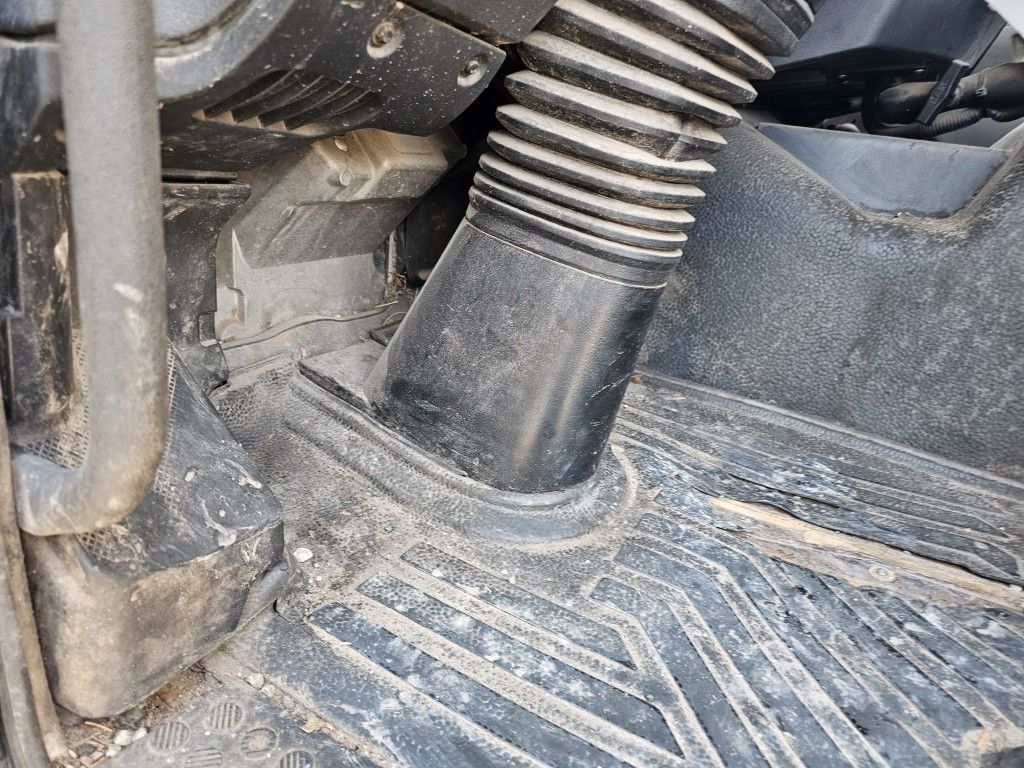 Fahrzeugabbildung Mercedes-Benz 1527 Müllwagen, Geesinknorba 13H25, 2 Kammern