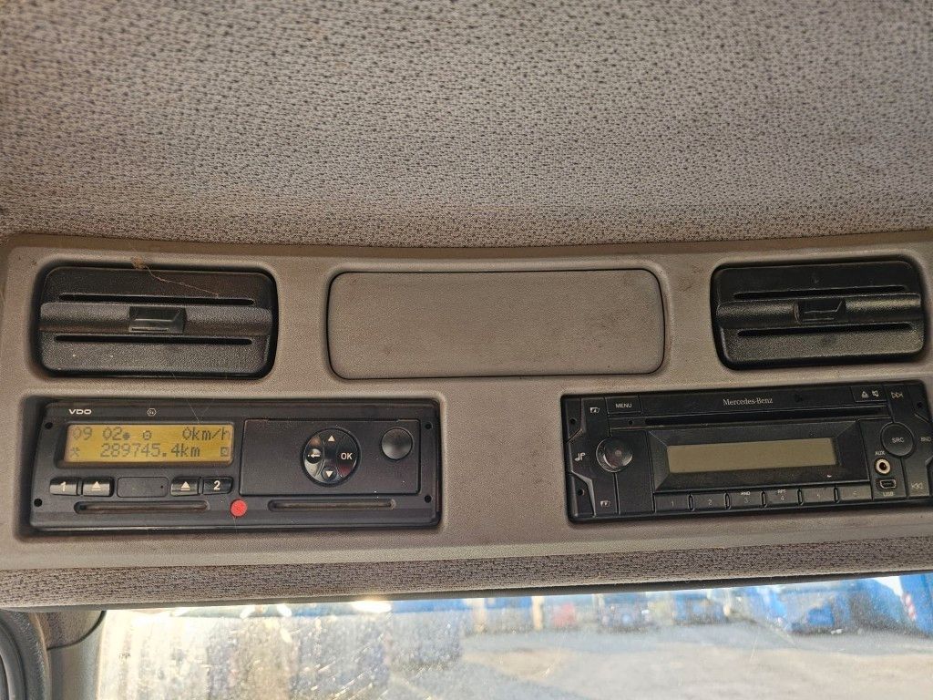 Fahrzeugabbildung Mercedes-Benz 1527 Müllwagen, Geesinknorba 13H25, 2 Kammern