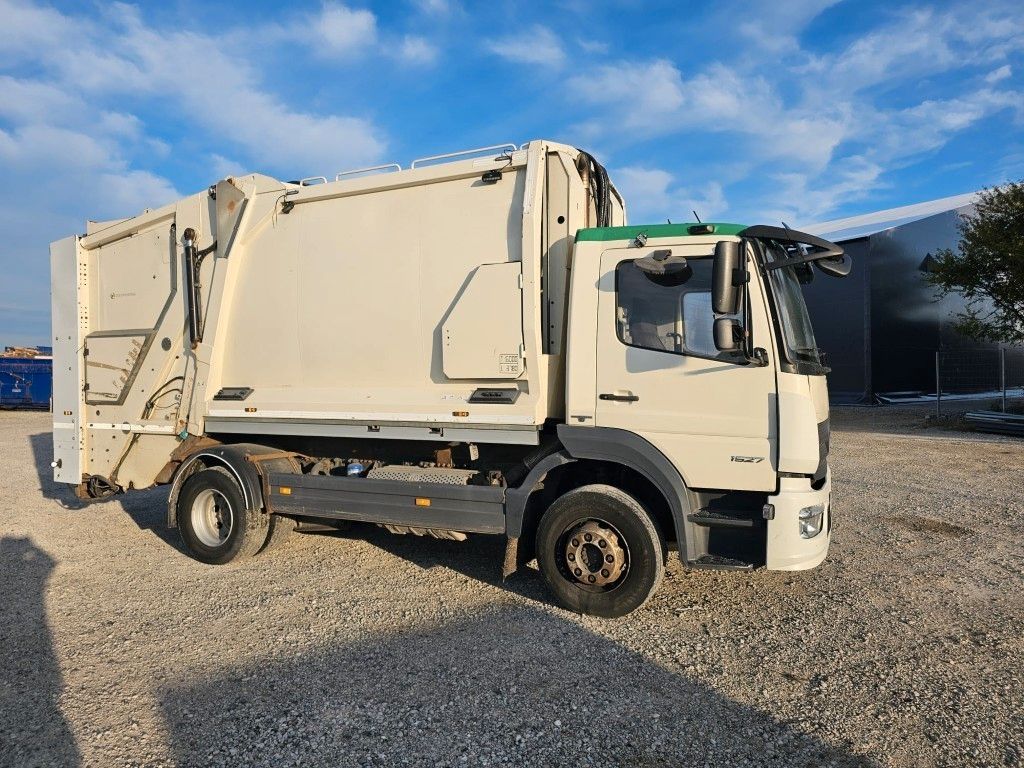 Fahrzeugabbildung Mercedes-Benz 1527 Müllwagen, Geesinknorba 13H25, 2 Kammern