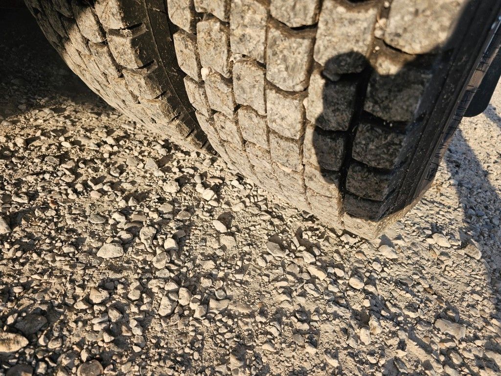 Fahrzeugabbildung Mercedes-Benz 1527 Müllwagen, Geesinknorba 13H25, 2 Kammern