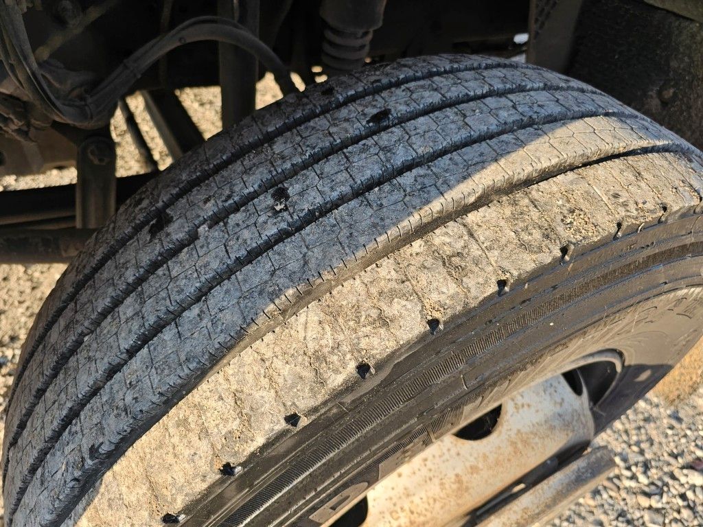 Fahrzeugabbildung Mercedes-Benz 1527 Müllwagen, Geesinknorba 13H25, 2 Kammern