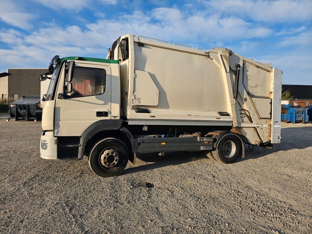 Fahrzeugabbildung Mercedes-Benz 1527 Müllwagen, Geesinknorba 13H25, 2 Kammern
