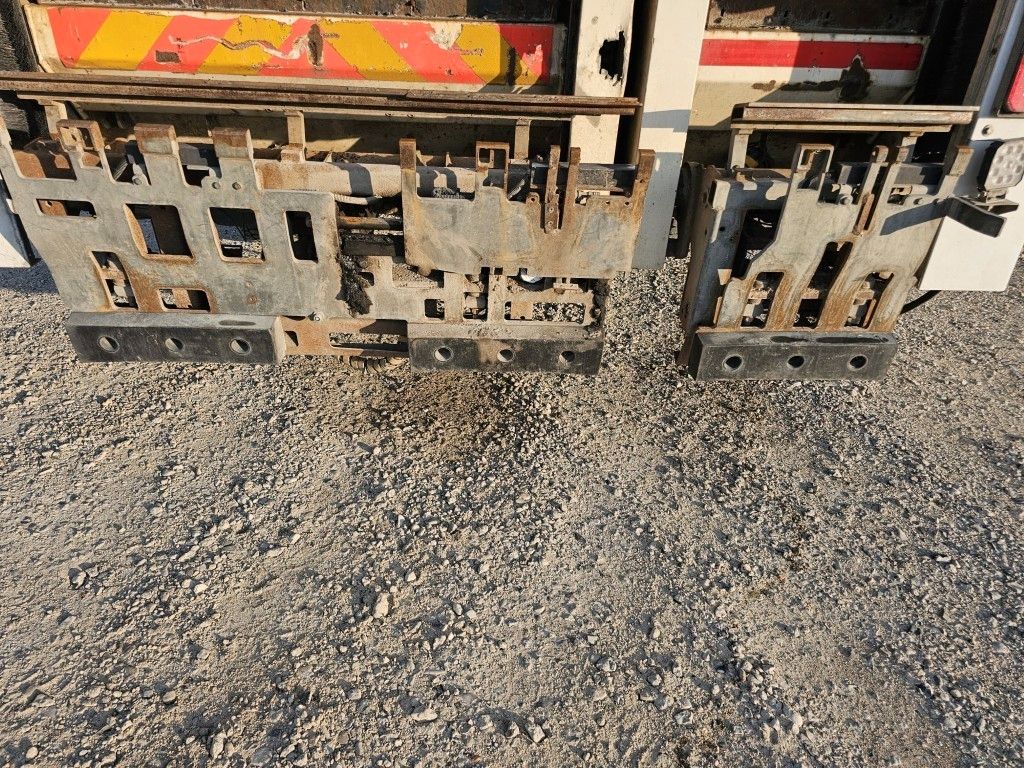 Fahrzeugabbildung Mercedes-Benz 1527 Müllwagen, Geesinknorba 13H25, 2 Kammern