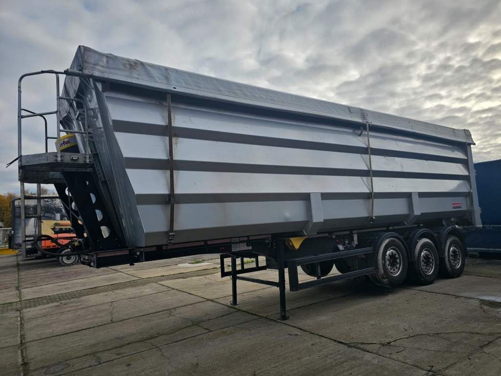 Fahrzeugabbildung Langendorf 53,6 cbm Stahlmulde, Lift, SAF Scheibe, Türen