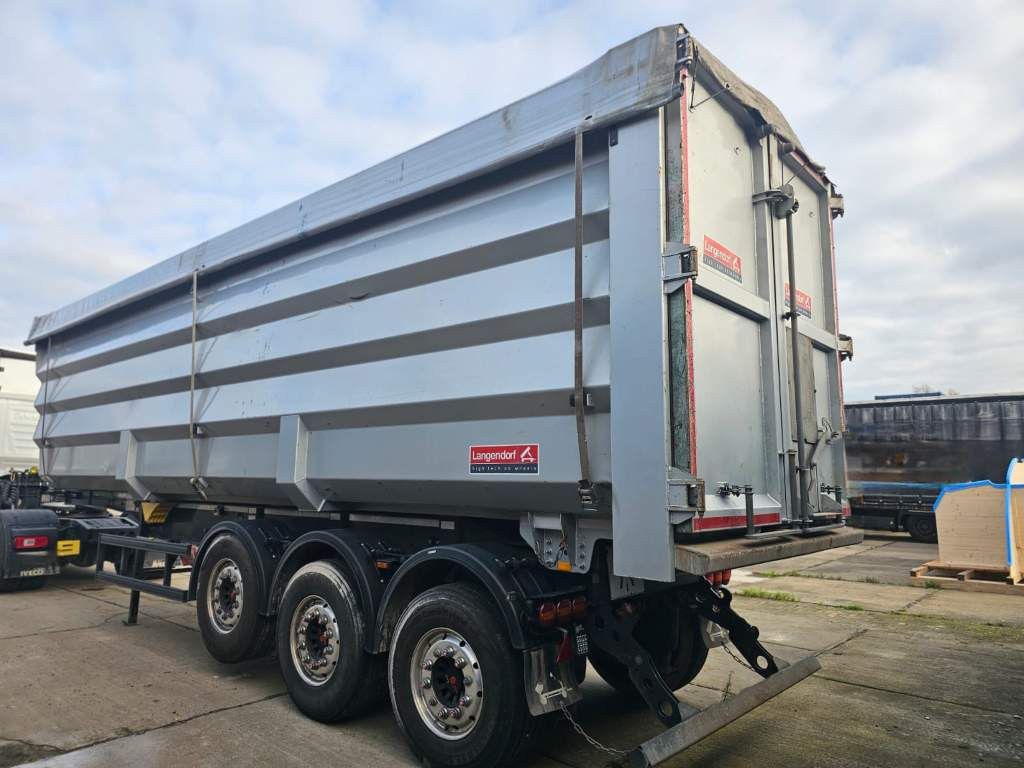 Fahrzeugabbildung Langendorf 53,6 cbm Stahlmulde, Lift, SAF Scheibe, Türen