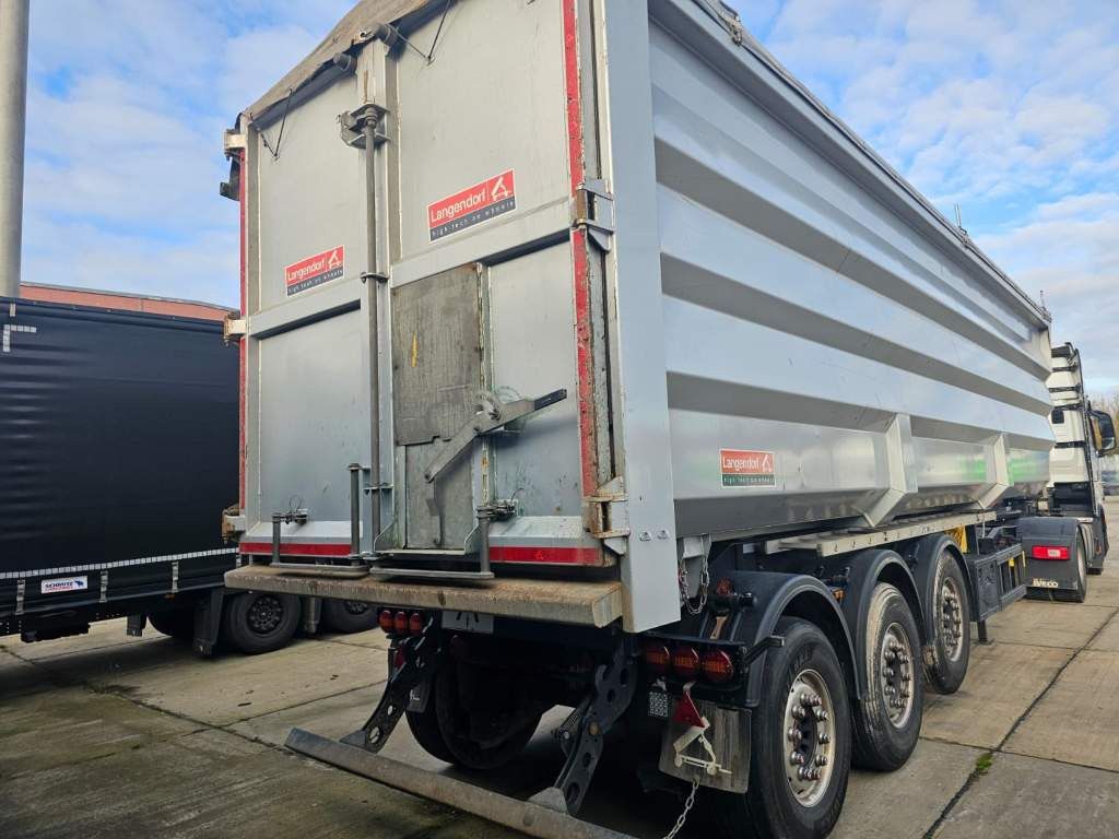 Fahrzeugabbildung Langendorf 53,6 cbm Stahlmulde, Lift, SAF Scheibe, Türen