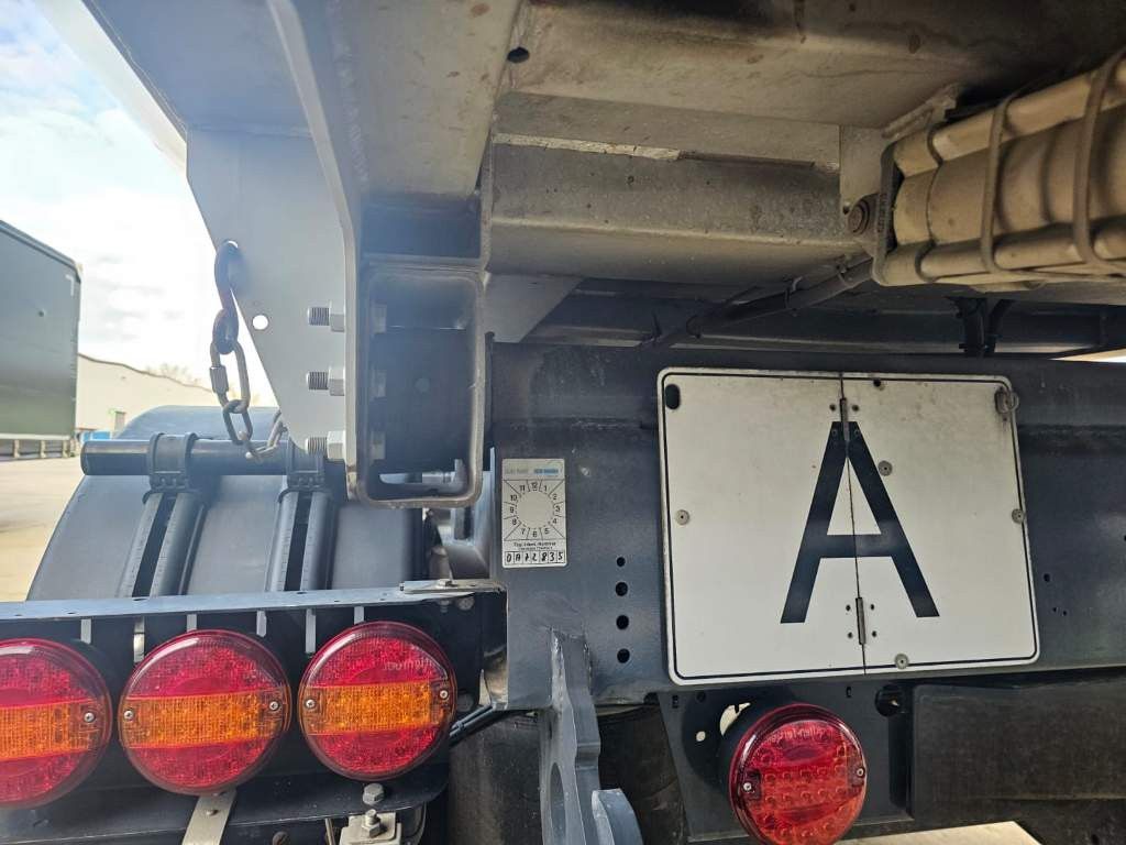 Fahrzeugabbildung Langendorf 53,6 cbm Stahlmulde, Lift, SAF Scheibe, Türen