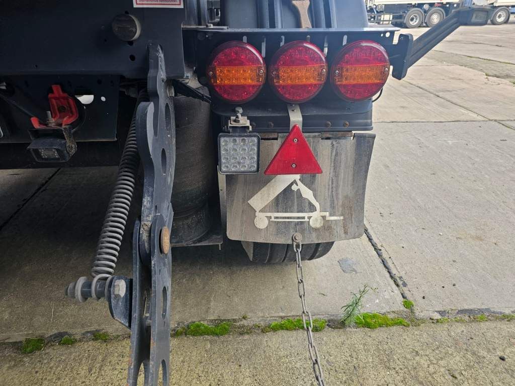 Fahrzeugabbildung Langendorf 53,6 cbm Stahlmulde, Lift, SAF Scheibe, Türen