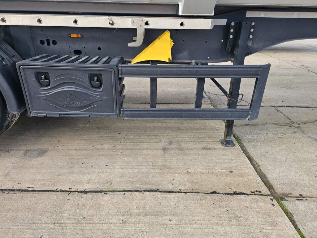 Fahrzeugabbildung Langendorf 53,6 cbm Stahlmulde, Lift, SAF Scheibe, Türen