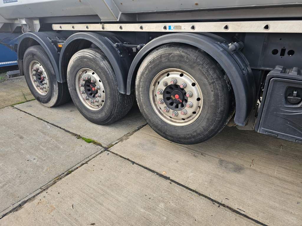 Fahrzeugabbildung Langendorf 53,6 cbm Stahlmulde, Lift, SAF Scheibe, Türen