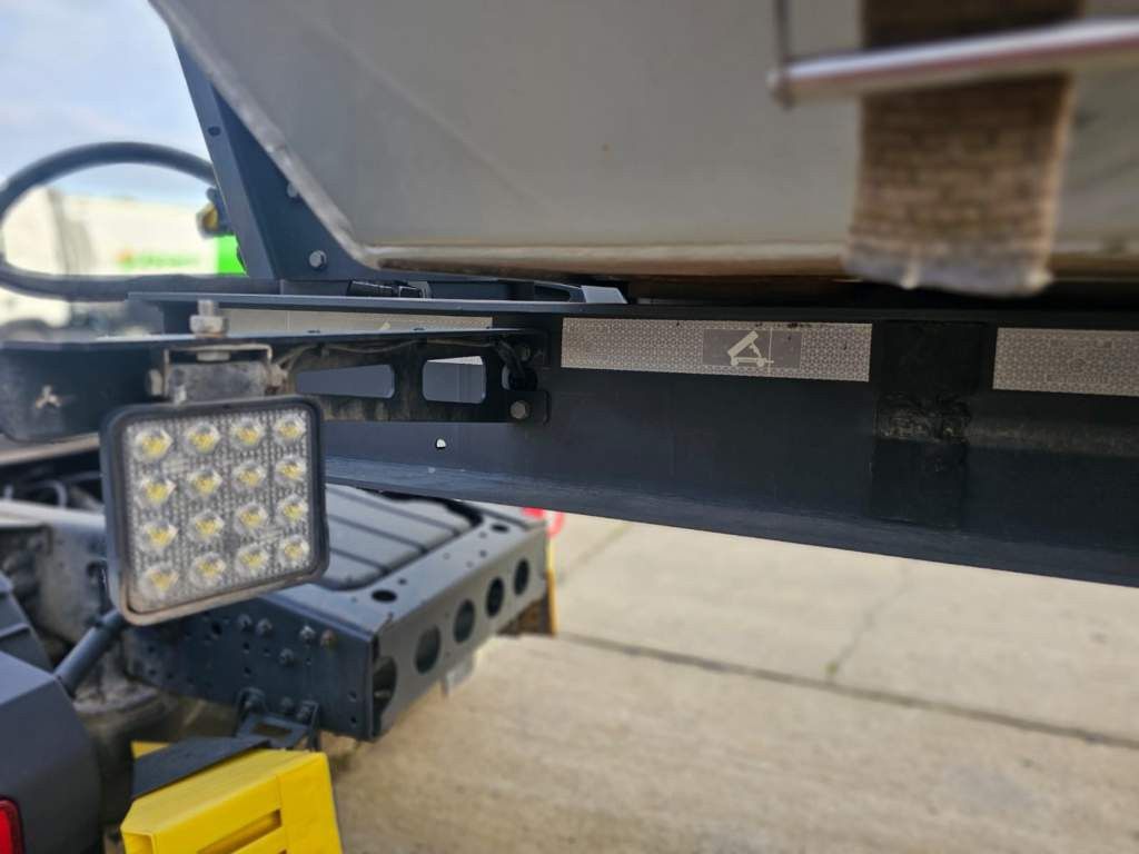 Fahrzeugabbildung Langendorf 53,6 cbm Stahlmulde, Lift, SAF Scheibe, Türen