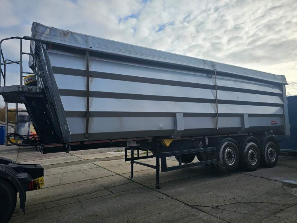 Fahrzeugabbildung Langendorf 53,6 cbm Stahlmulde, Lift, SAF Scheibe, Türen