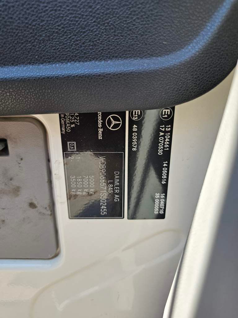 Fahrzeugabbildung Mercedes-Benz Transfer 45, Sprinter 516 CDI, hydr. Tür, 16+1