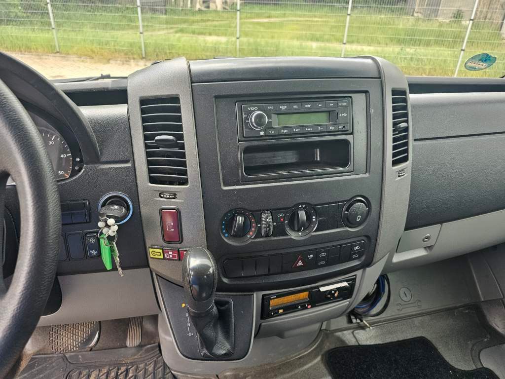 Fahrzeugabbildung Mercedes-Benz Transfer 45, Sprinter 516 CDI, hydr. Tür, 16+1