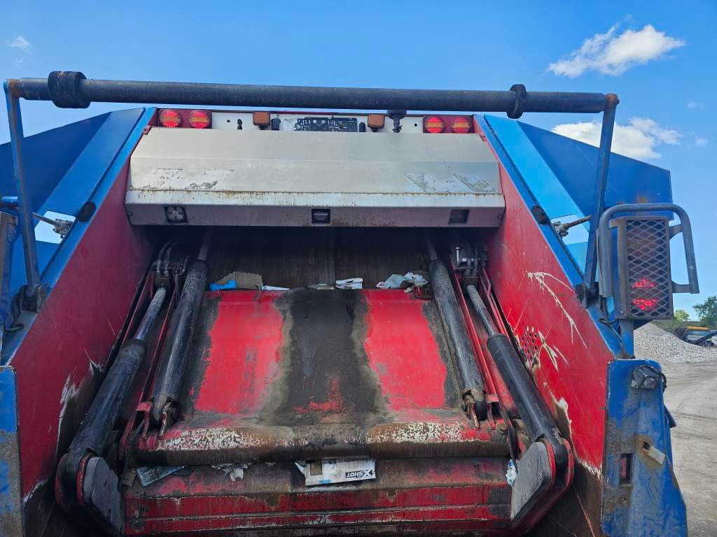 Fahrzeugabbildung Mercedes-Benz 2629 Müll NTM 18,9 cbm, 1 Kammer, EEV