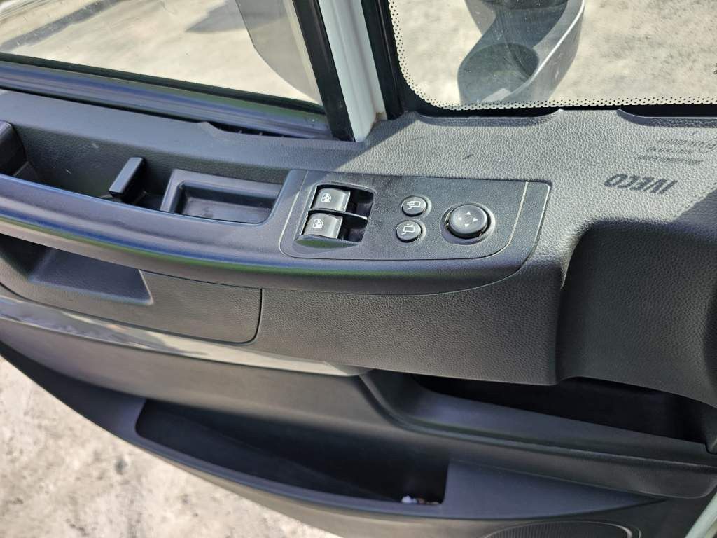 Fahrzeugabbildung Iveco 480 Stralis, Retrader, 2 Kreis-Hydraulik