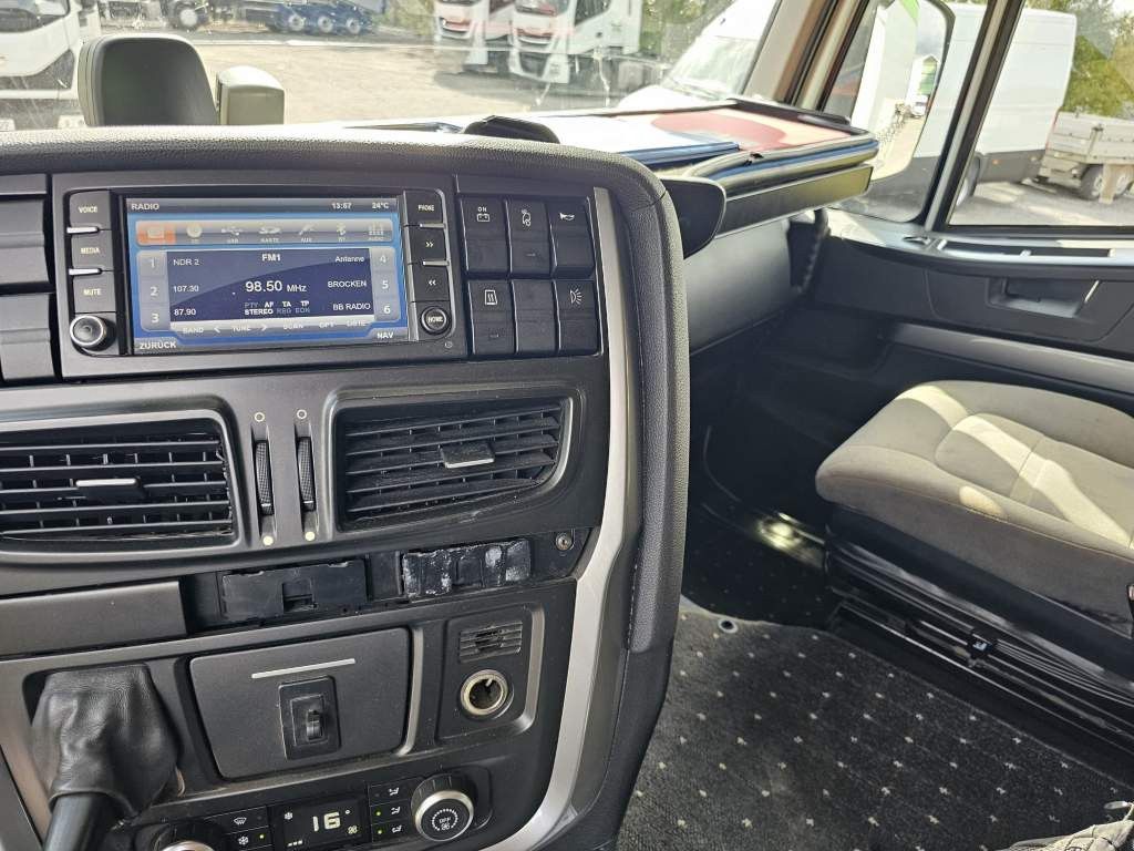 Fahrzeugabbildung Iveco 480 Stralis, Retrader, 2 Kreis-Hydraulik