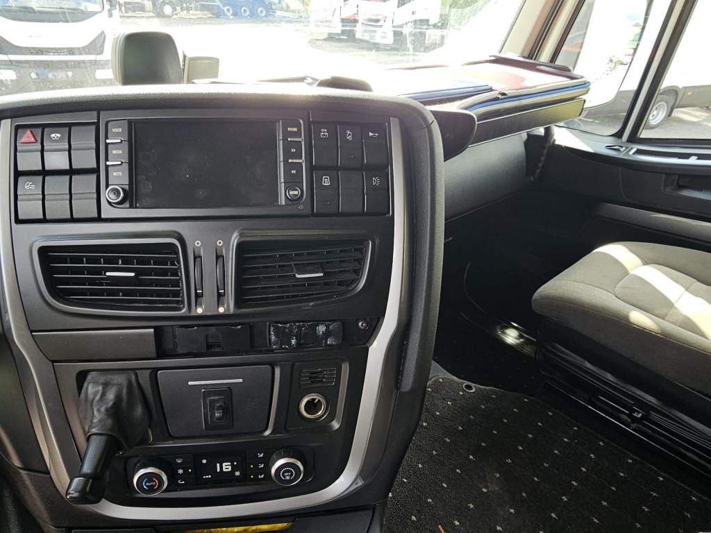 Fahrzeugabbildung Iveco 480 Stralis, Retrader, 2 Kreis-Hydraulik