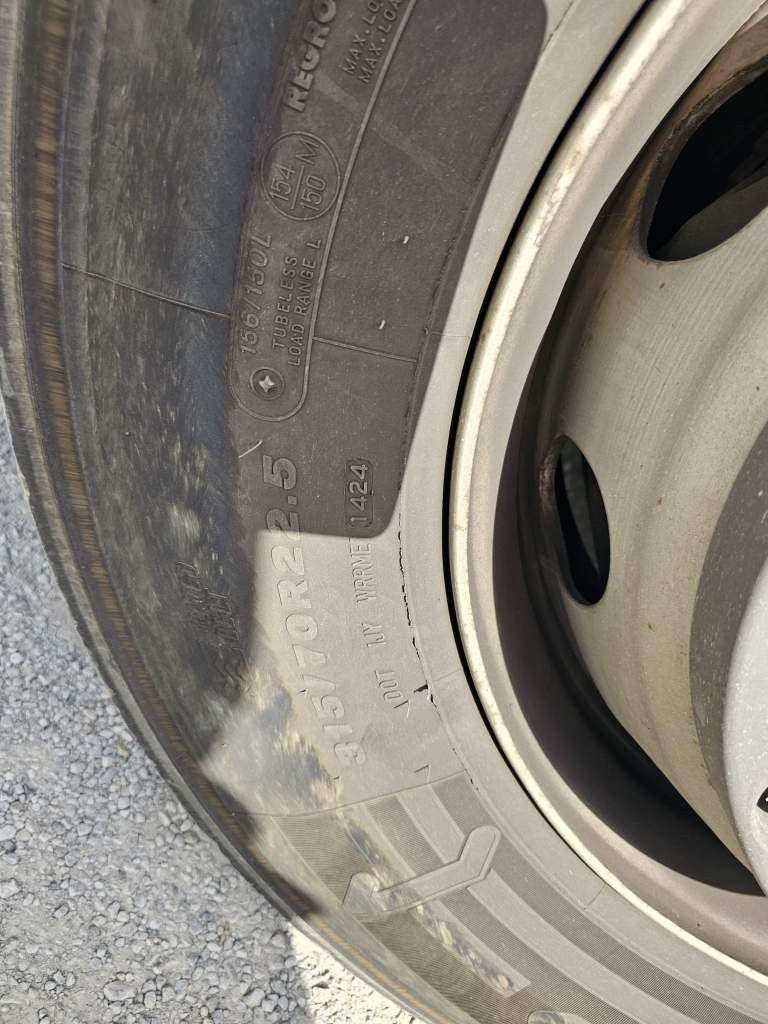 Fahrzeugabbildung Iveco 480 Stralis, Retrader, 2 Kreis-Hydraulik