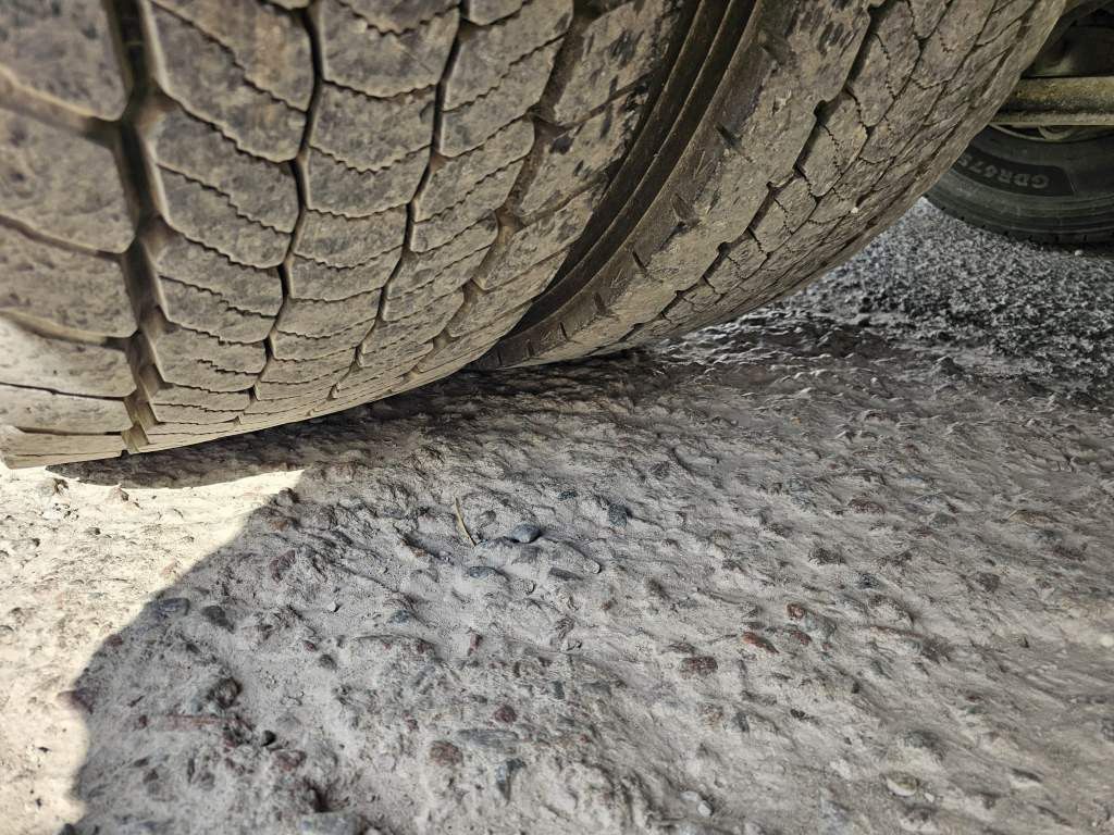 Fahrzeugabbildung Iveco 480 Stralis, Retrader, 2 Kreis-Hydraulik