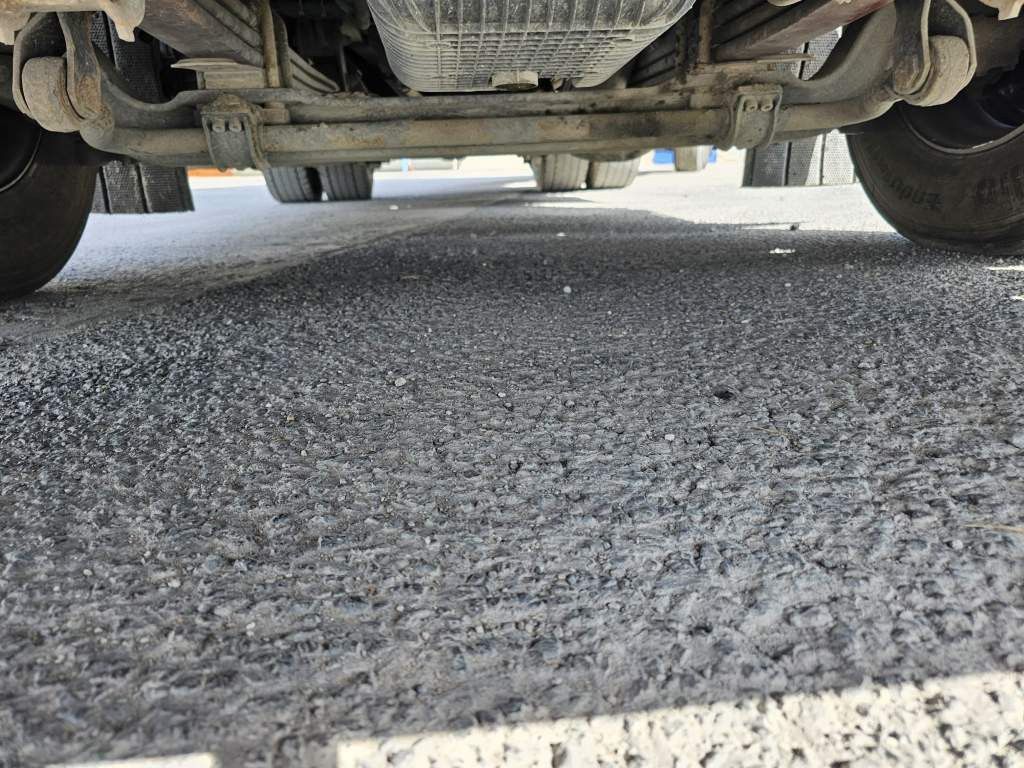 Fahrzeugabbildung Iveco 480 Stralis, Retrader, 2 Kreis-Hydraulik