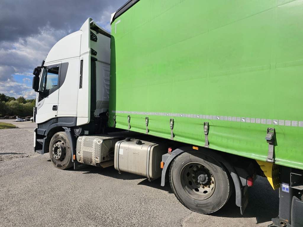 Fahrzeugabbildung Iveco 480 Stralis, Retrader, 2 Kreis-Hydraulik