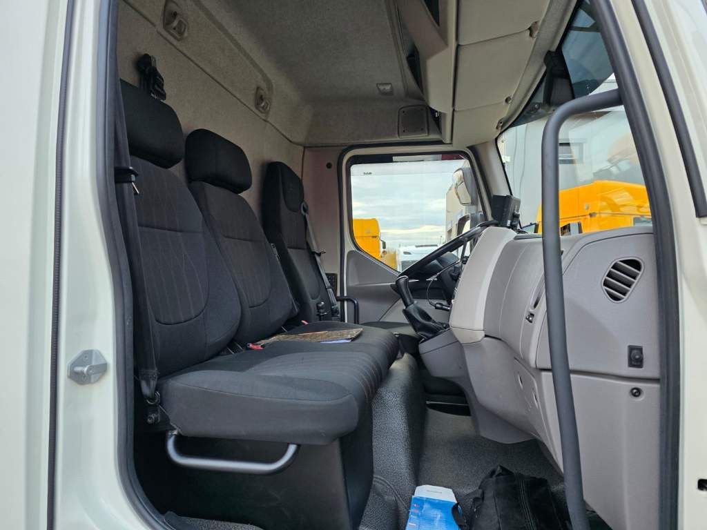 Fahrzeugabbildung DAF LF 170 Gardine, wie neu, nur 82 TKM Original !