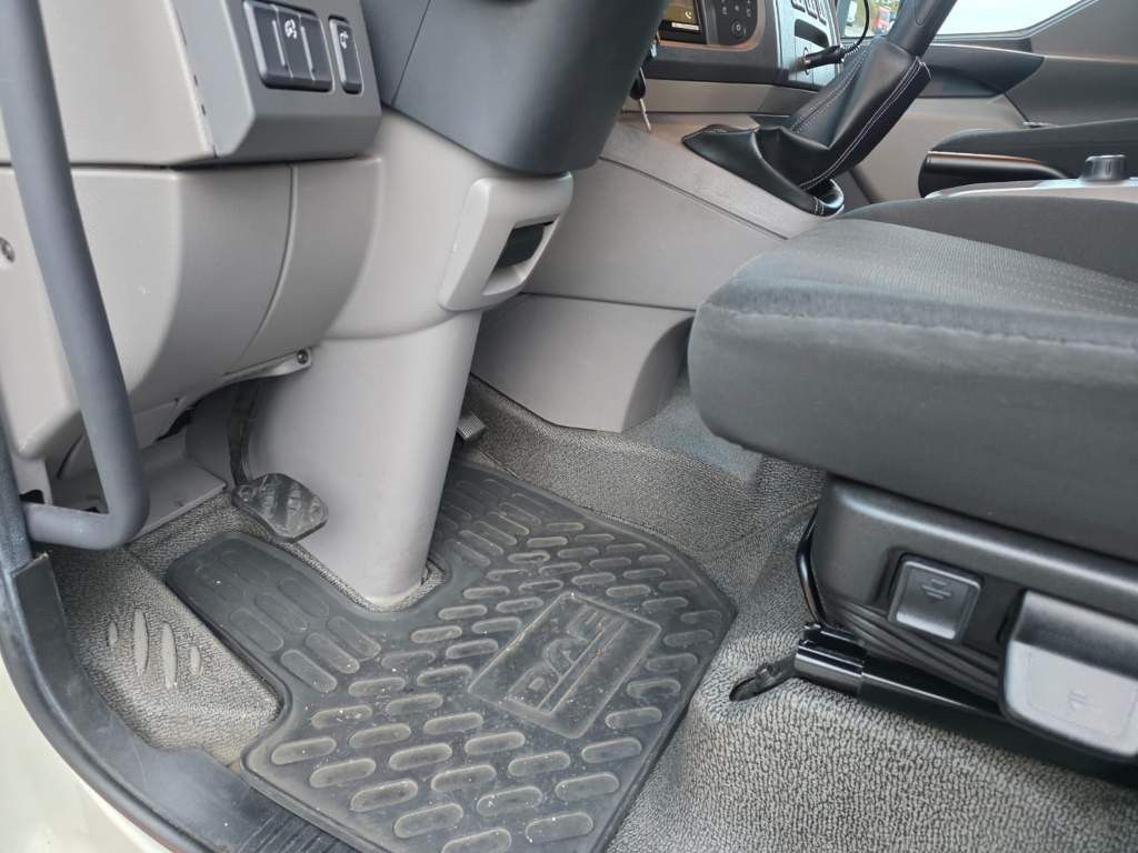 Fahrzeugabbildung DAF LF 170 Gardine, wie neu, nur 82 TKM Original !