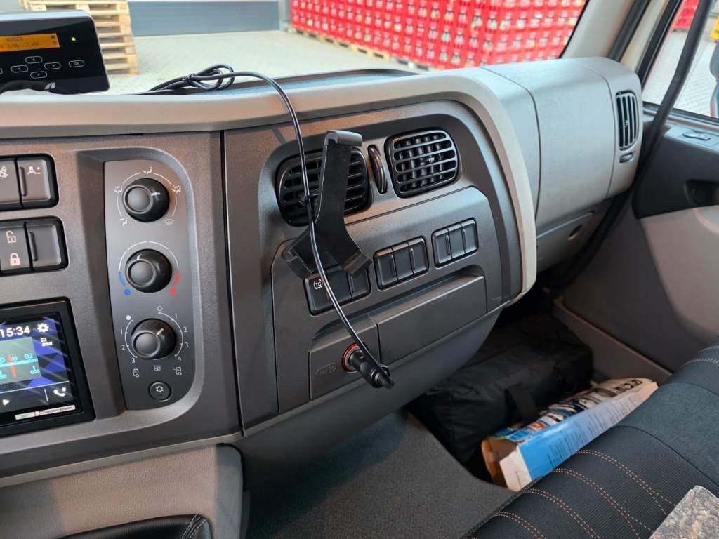 Fahrzeugabbildung DAF LF 170 Gardine, wie neu, nur 82 TKM Original !