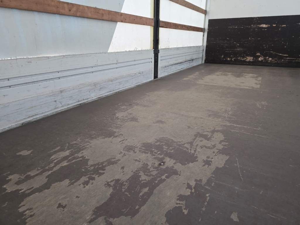 Fahrzeugabbildung DAF LF 170 Gardine, wie neu, nur 82 TKM Original !