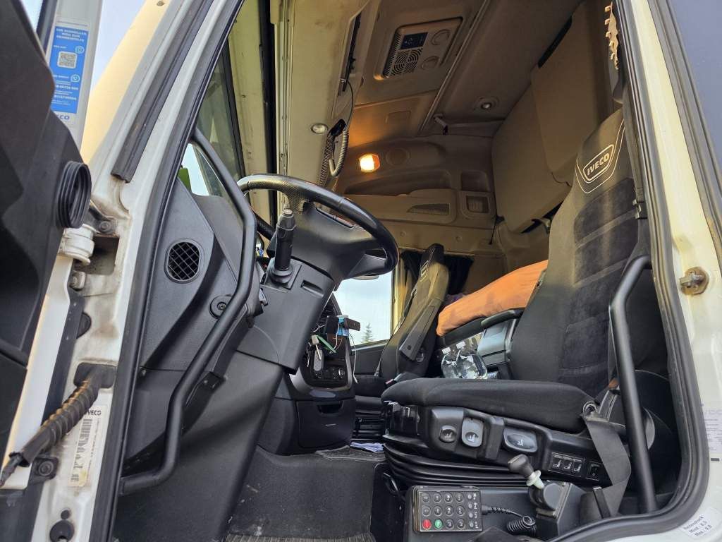 Fahrzeugabbildung Iveco 480 X-Way, Retarder, 2-Kreis-Hydraulik