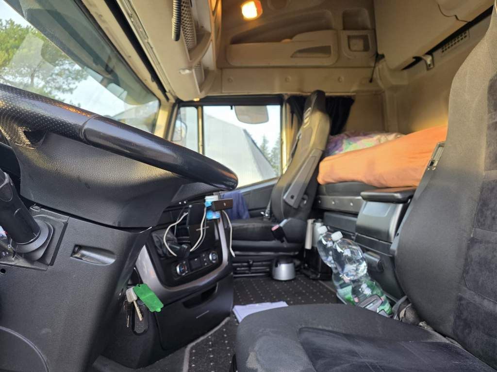 Fahrzeugabbildung Iveco 480 X-Way, Retarder, 2-Kreis-Hydraulik