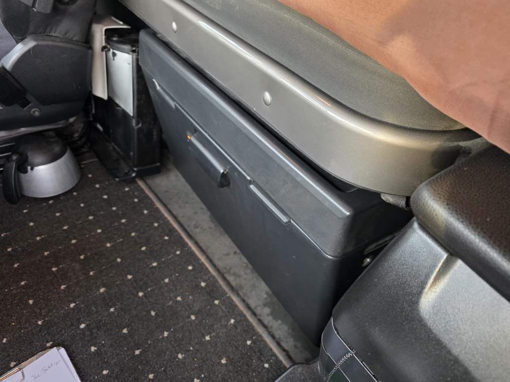 Fahrzeugabbildung Iveco 480 X-Way, Retarder, 2-Kreis-Hydraulik