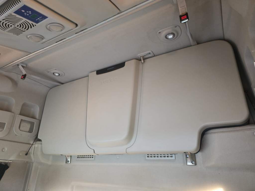 Fahrzeugabbildung Iveco 480 X-Way, Retarder, 2-Kreis-Hydraulik