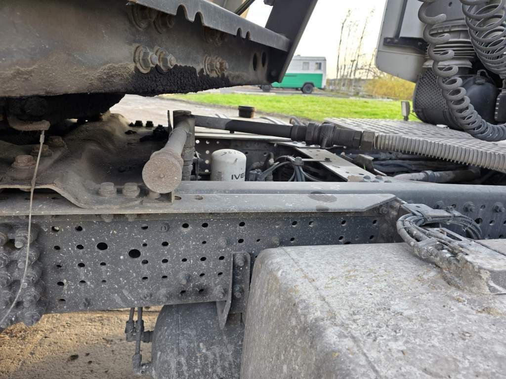 Fahrzeugabbildung Iveco 480 X-Way, Retarder, 2-Kreis-Hydraulik