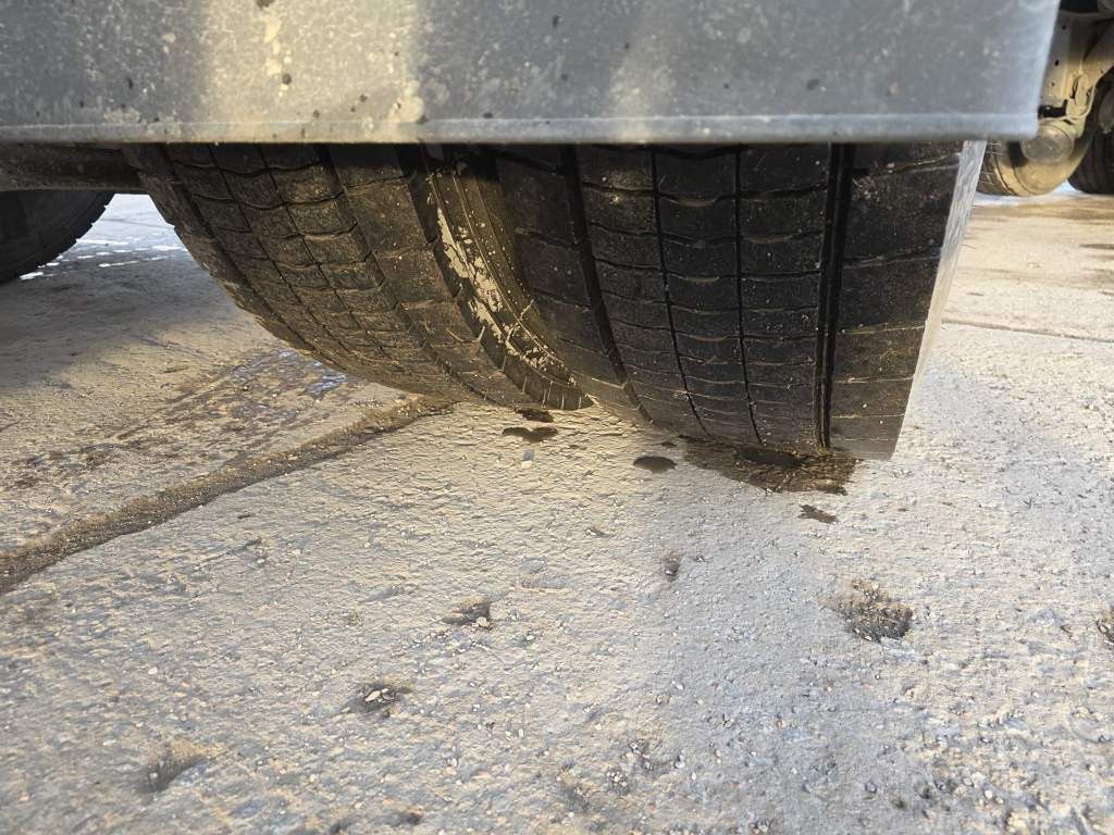 Fahrzeugabbildung Iveco 480 X-Way, Retarder, 2-Kreis-Hydraulik