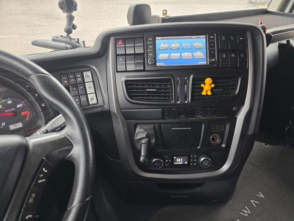 Fahrzeugabbildung Iveco 480 X-Way, Retrader, 2-Kreis-Hydraulik