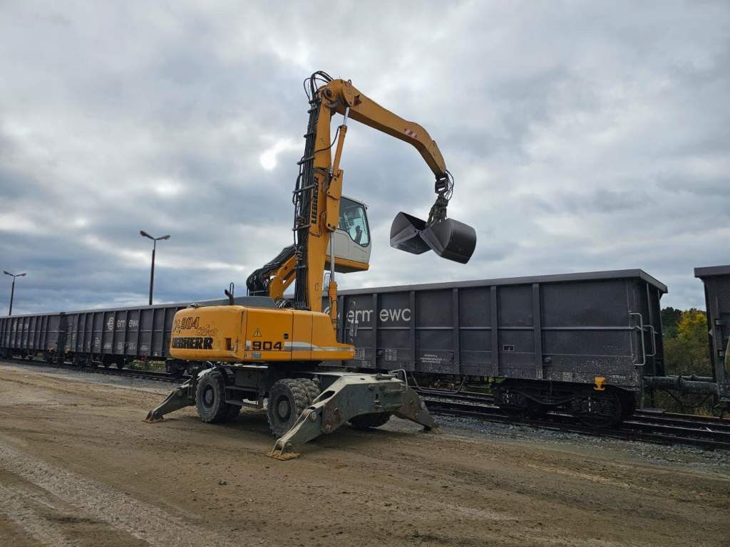Fahrzeugabbildung Liebherr A 904-2 C Litronic mit fahrbarer  Kabine, Klima
