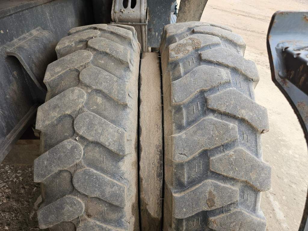 Fahrzeugabbildung Liebherr A 904-2 C Litronic mit fahrbarer  Kabine, Klima