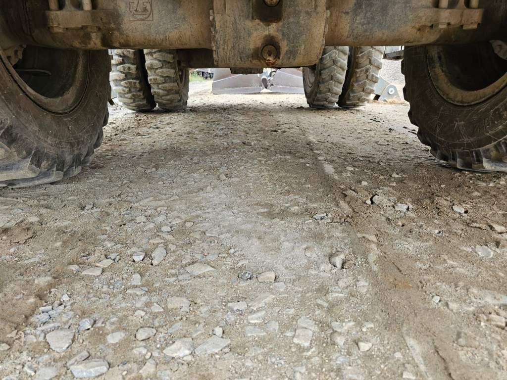 Fahrzeugabbildung Liebherr A 904-2 C Litronic mit fahrbarer  Kabine, Klima