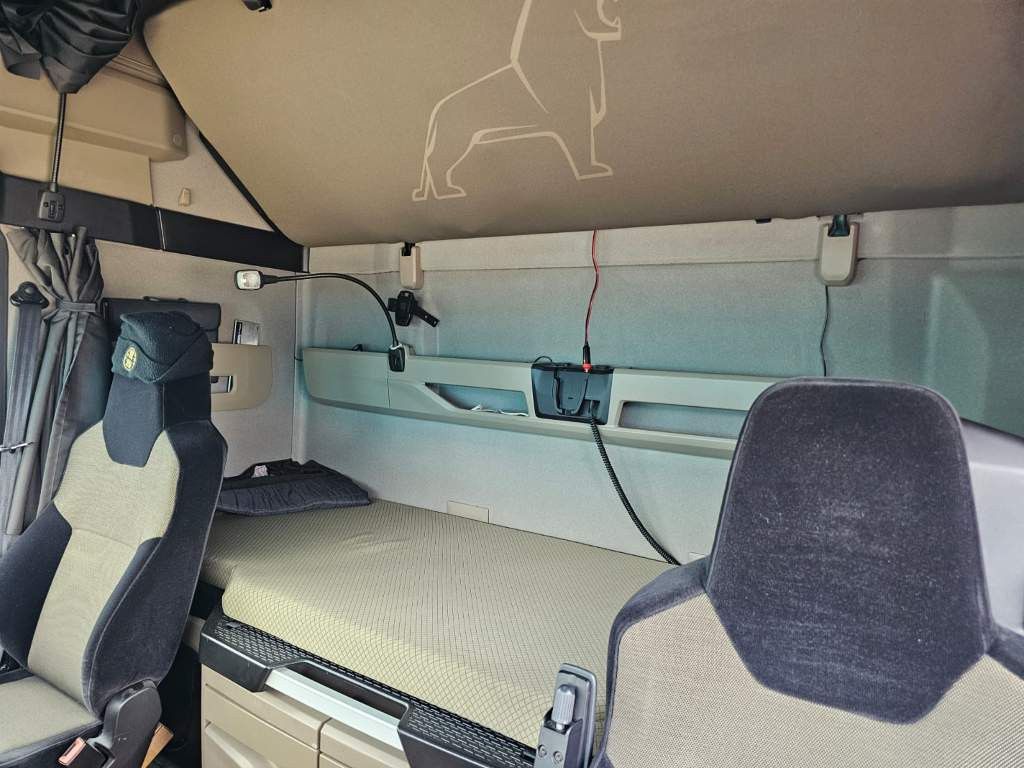 Fahrzeugabbildung MAN 18.470 TGX,2 Kreis-Hydraulik,Retrader,20.500 Kg