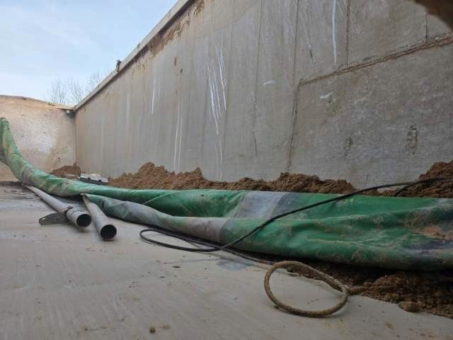 Fahrzeugabbildung Kempf ca. 50 cbm Getreidekipper, Unfall, Kornschieber